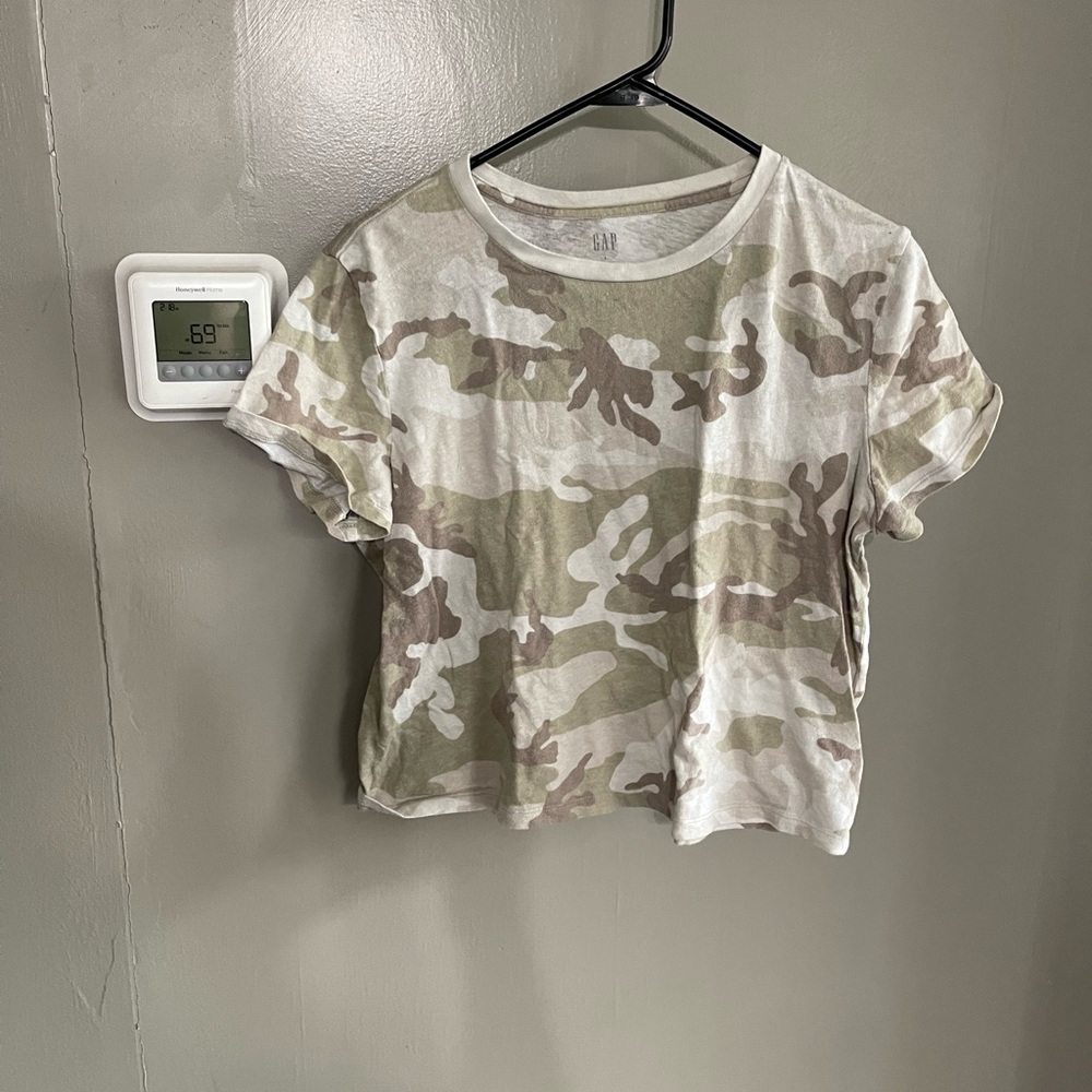 Large Camo crop top tee